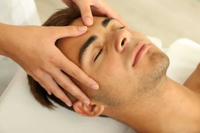 facial treatment men