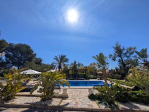 villa-alicante-pool-area